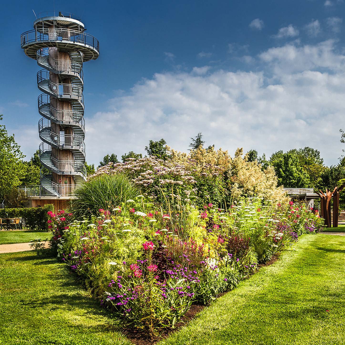 Einmaliges Erlebnis Park der Gärten Teetied Ostfriesland Reise